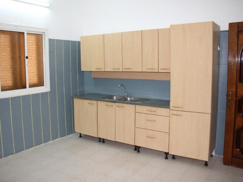 2 Appartements F4 avec terrasse et parking à Gabode 5, parfait pour une vie familiale confortable