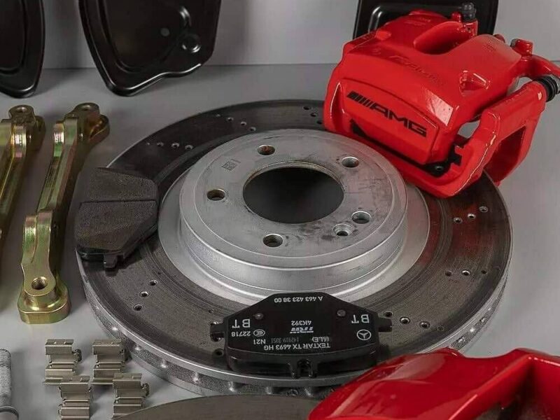 premium AMG brake kit designed for the Mercedes-Benz G63 AMG (W463 / W464). (Email us : waynelesly76@gmail.com)